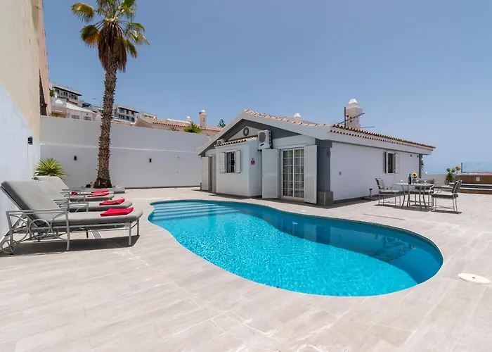 Вилла Skylight Wonderful 7 Bedroom *